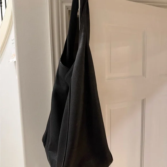 Auxiliary Black Leather Handbag - Picture 4 of 13